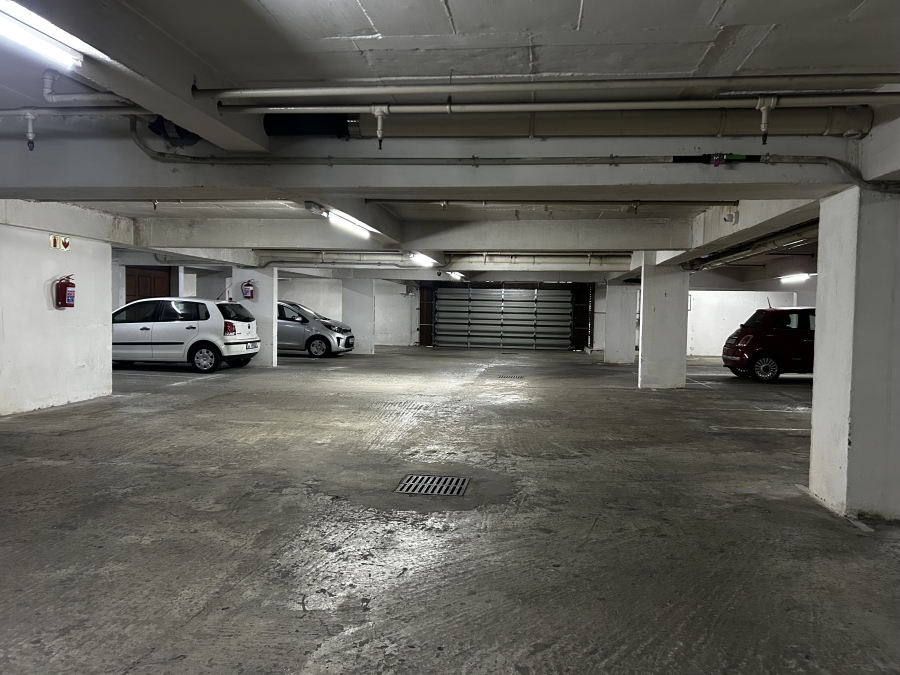 To Let 1 Bedroom Property for Rent in Mouille Point Western Cape
